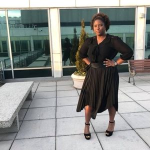 Meet your Posher, Simone